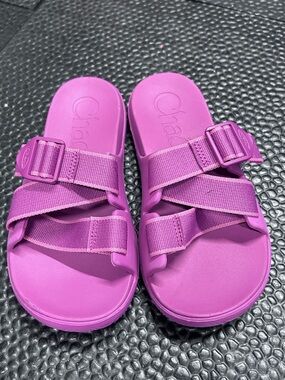 Chaco Fuchsia Slide Sandals 5